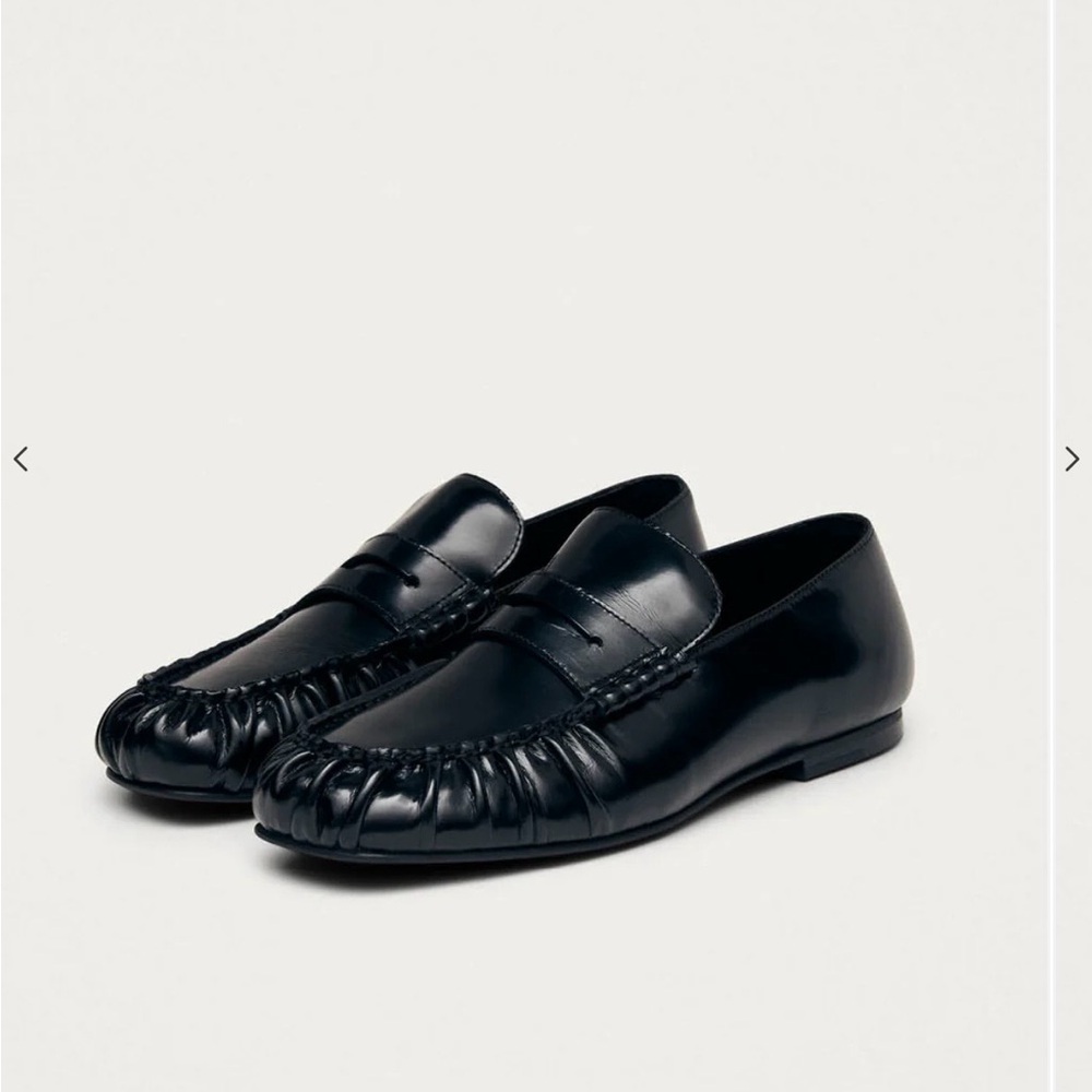 BNWT ALOHAS Aven Black Leather Loafers, sz EU 38 (fits closer to  US 7)